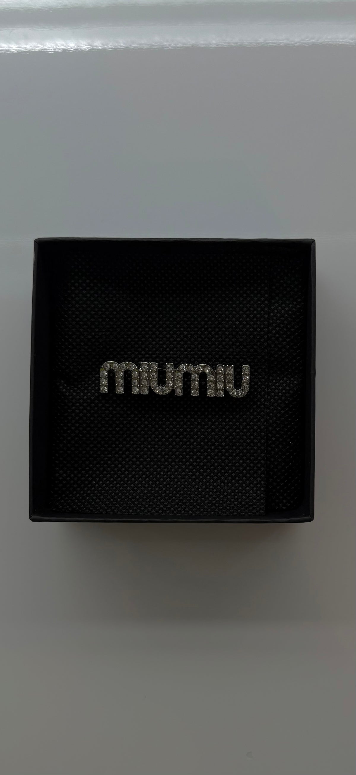 Broche argentée & strass