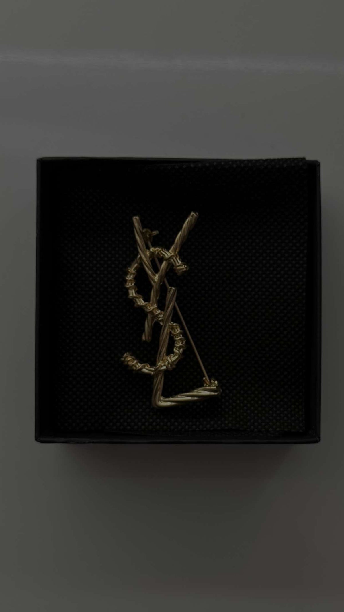 Broche dorée vintage