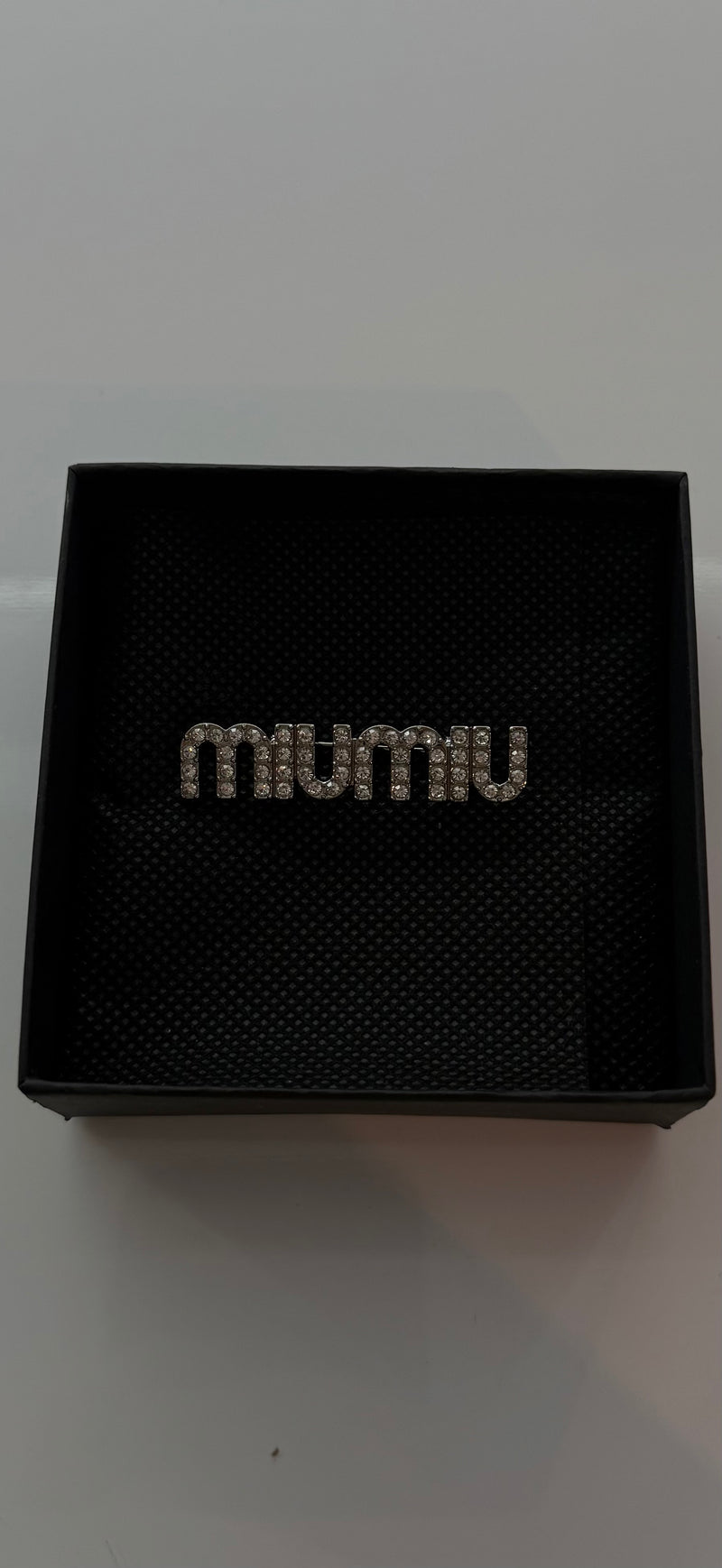 Broche dorée & strass