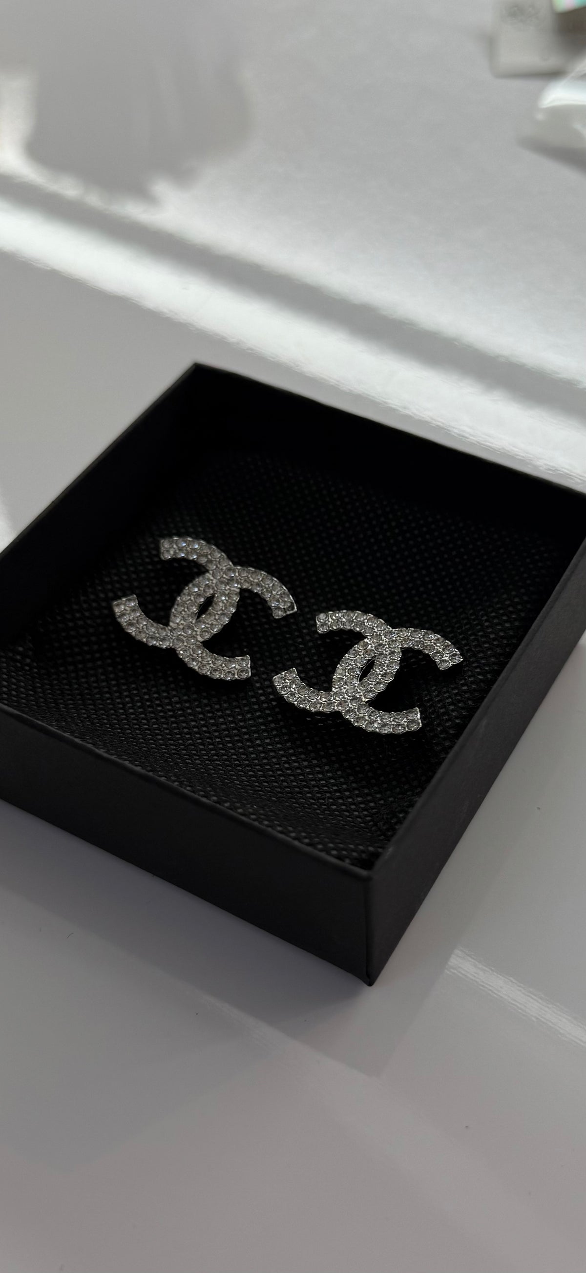 Boucle argentée & strass