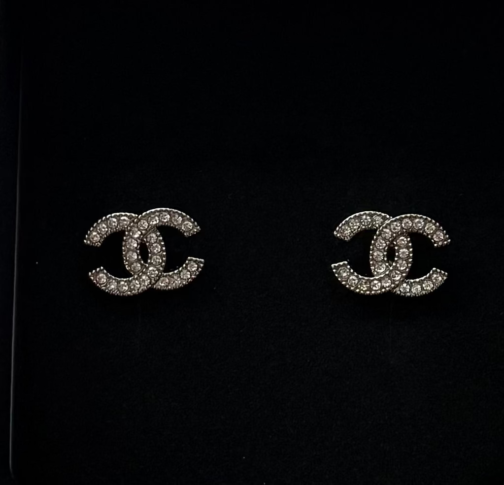 Boucle argentée strass